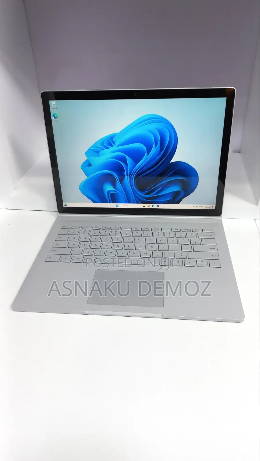 New Laptop Microsoft Surface Book 2 16GB Intel Core i7 SSD 512GB