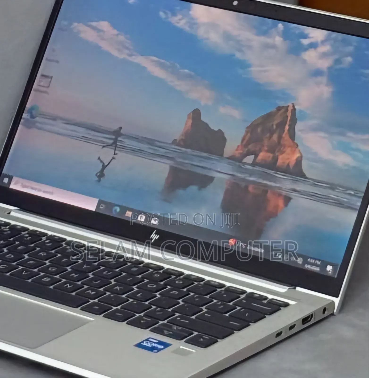 New Laptop HP EliteBook 830 G8 16GB Intel Core i7 SSD 512GB