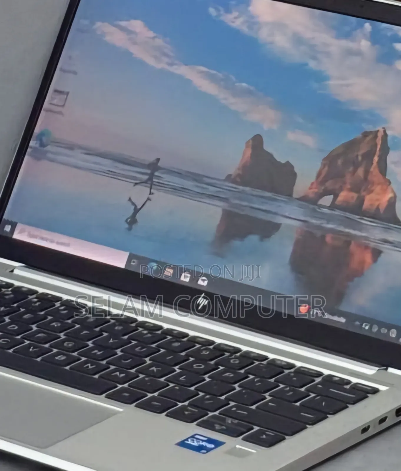 New Laptop HP EliteBook 830 G8 16GB Intel Core i7 SSD 512GB