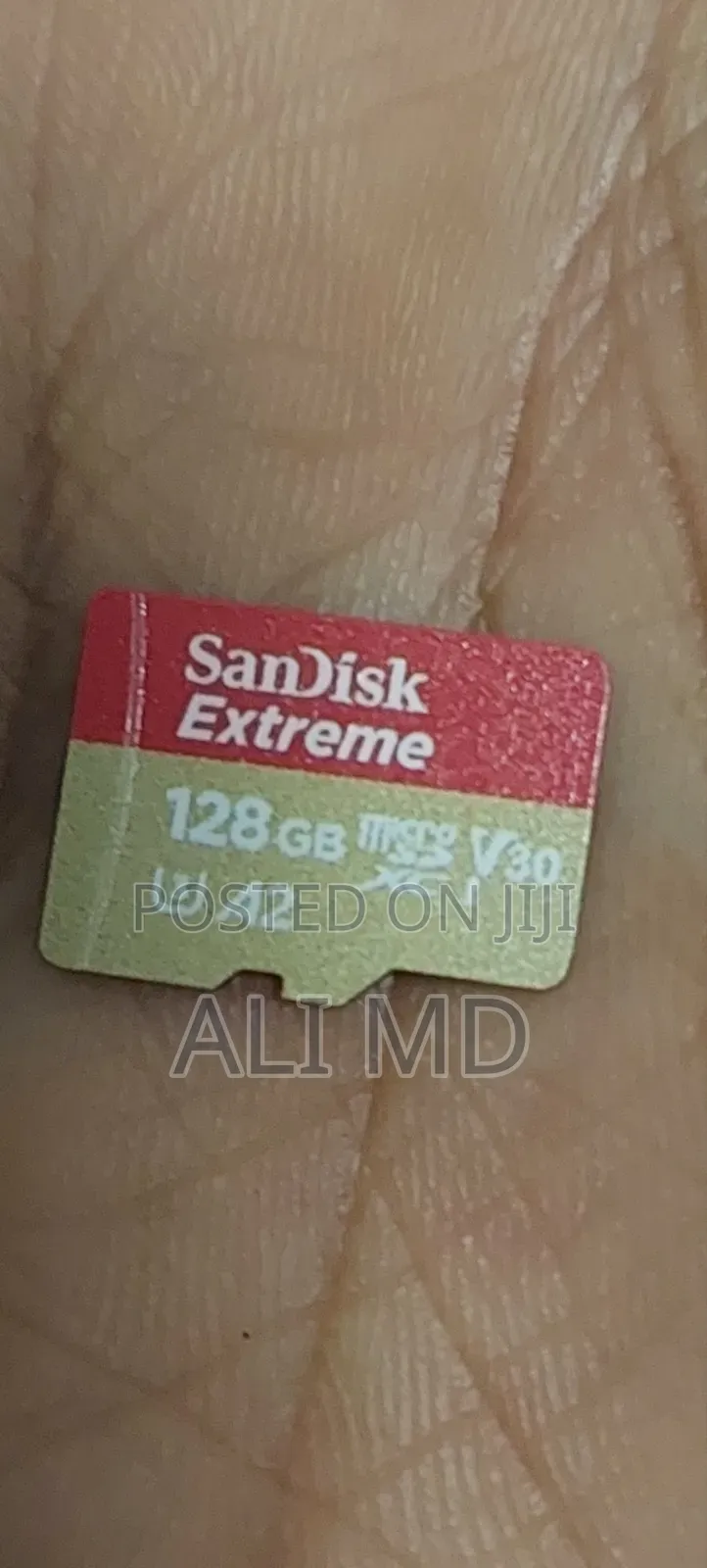SanDisk Extreme 128GB microSD