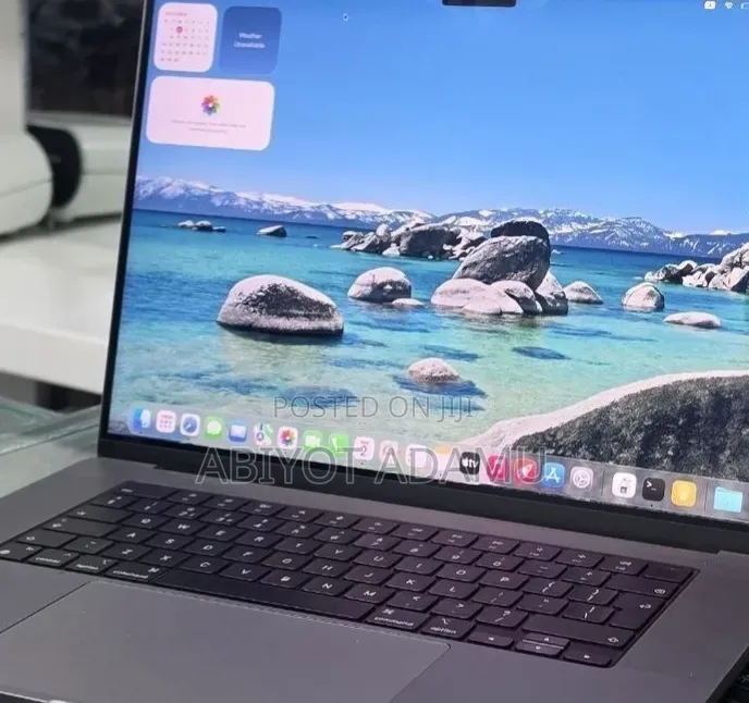 New Laptop Apple MacBook Pro 2021 M1 32GB Apple M1 Pro SSD 32GB
