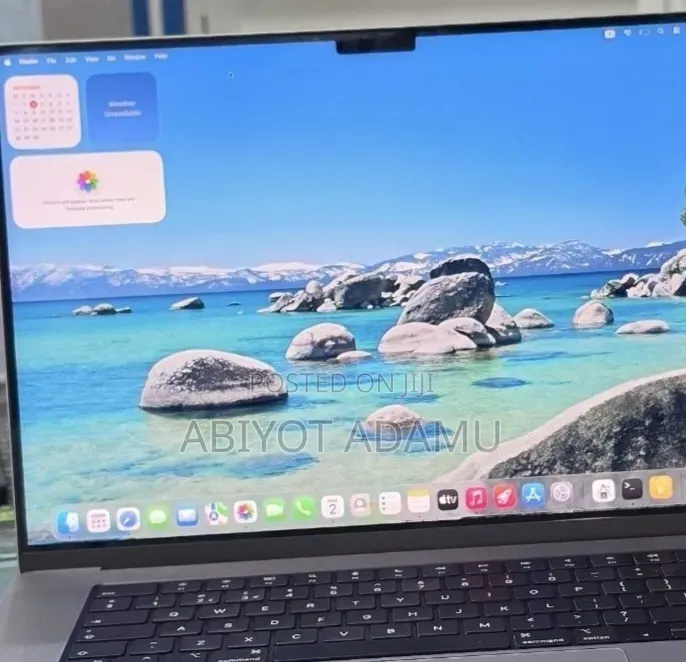 New Laptop Apple MacBook Pro 2021 M1 32GB Apple M1 Pro SSD 32GB