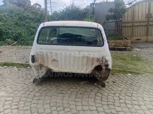 Toyota Hilux 2003 White