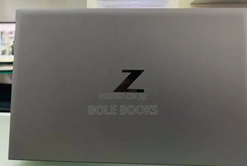 New Laptop HP ZBook Firefly 15 G7 16GB Intel Core i7 SSD 512GB