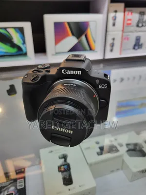 Canon R50 With 18-45mm Lens