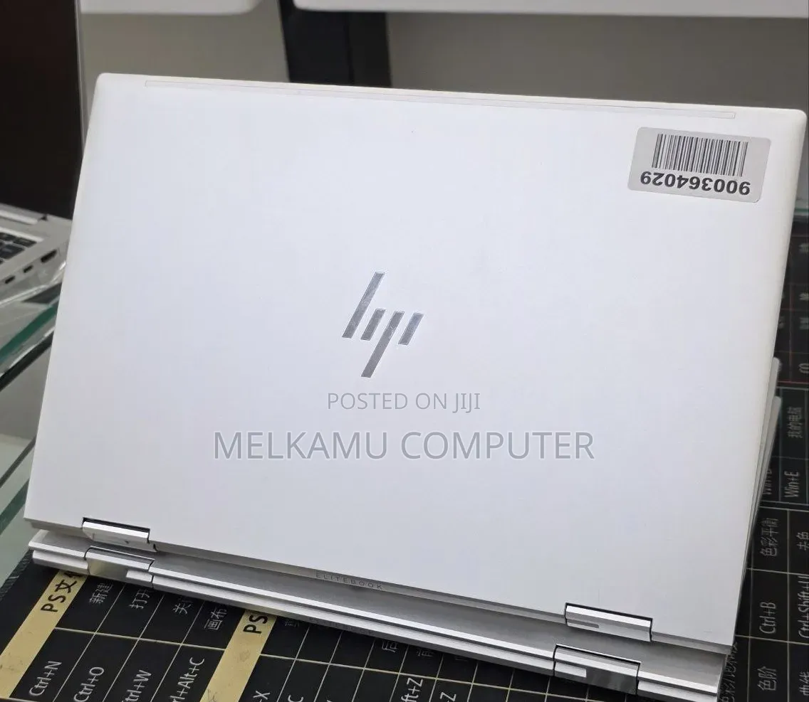 New Laptop HP EliteBook 830 G8 16GB Intel Core i5 SSD 512GB