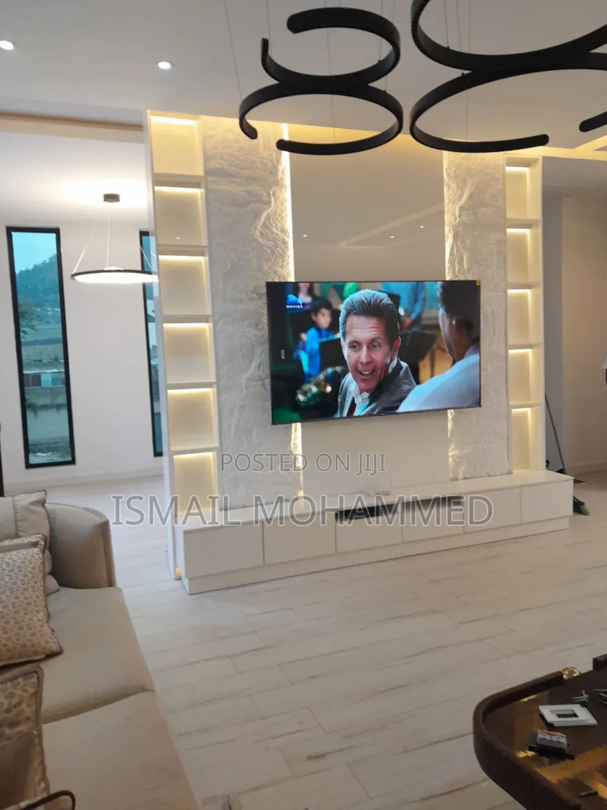 በካሬ የሚሰራ የቲቪ ካቢኔት / TV Stand Design