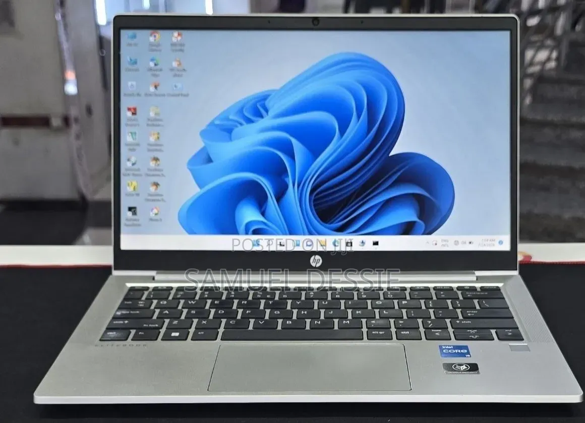 New Laptop HP EliteBook 830 G9 16GB Intel Core i5 SSD 512GB