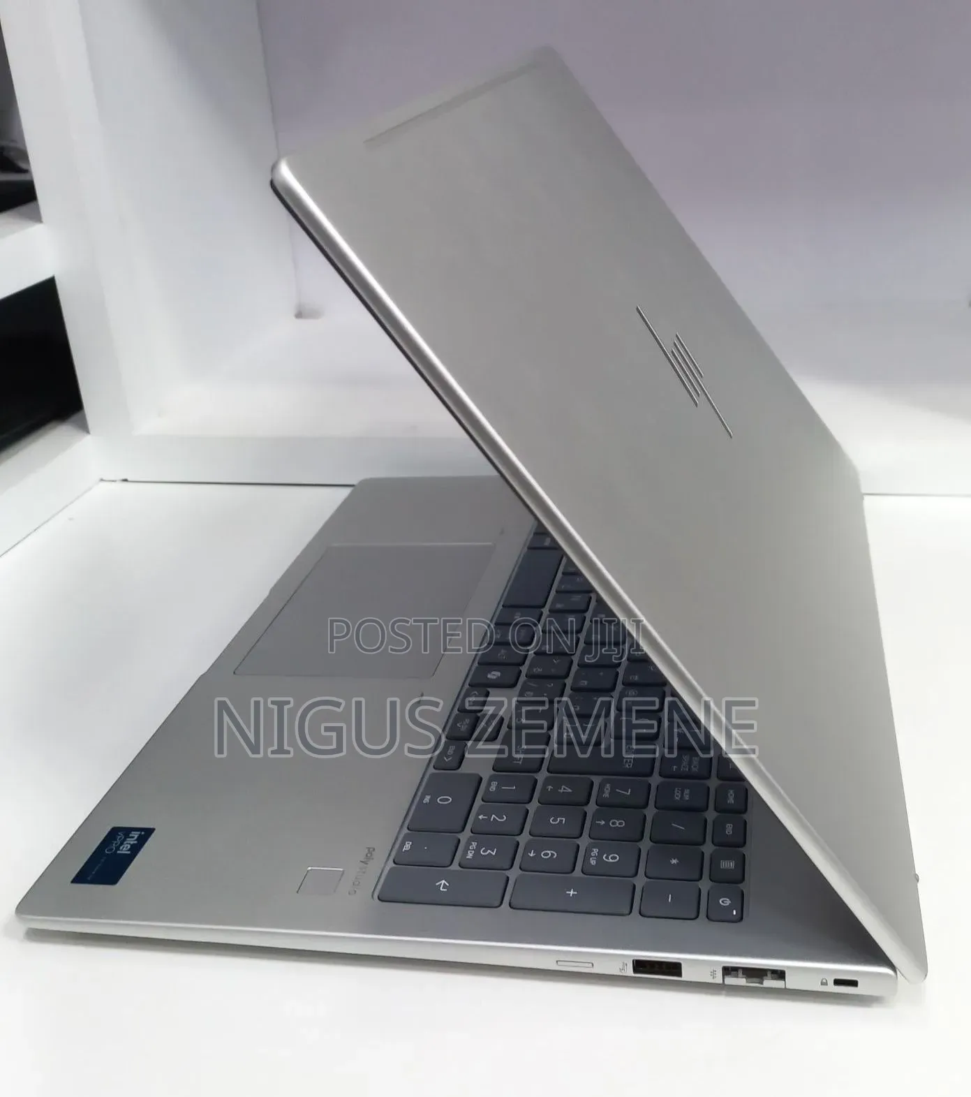 New Laptop HP EliteBook 660 G11 16GB Intel Core Ultra 7 SSD 512GB