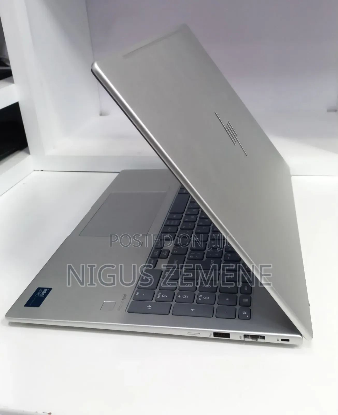 New Laptop HP EliteBook 660 G11 16GB Intel Core Ultra 7 SSD 512GB