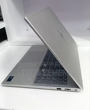 New Laptop HP EliteBook 660 G11 16GB Intel Core Ultra 7 SSD 512GB
