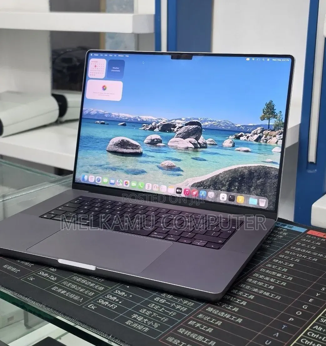 New Laptop Apple MacBook Pro 2021 M1 32GB Apple M1 SSD 512GB