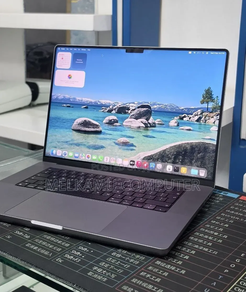 New Laptop Apple MacBook Pro 2021 M1 32GB Apple M1 SSD 512GB