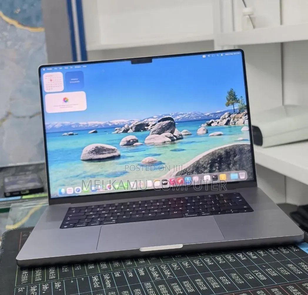 New Laptop Apple MacBook Pro 2021 M1 32GB Apple M1 SSD 512GB