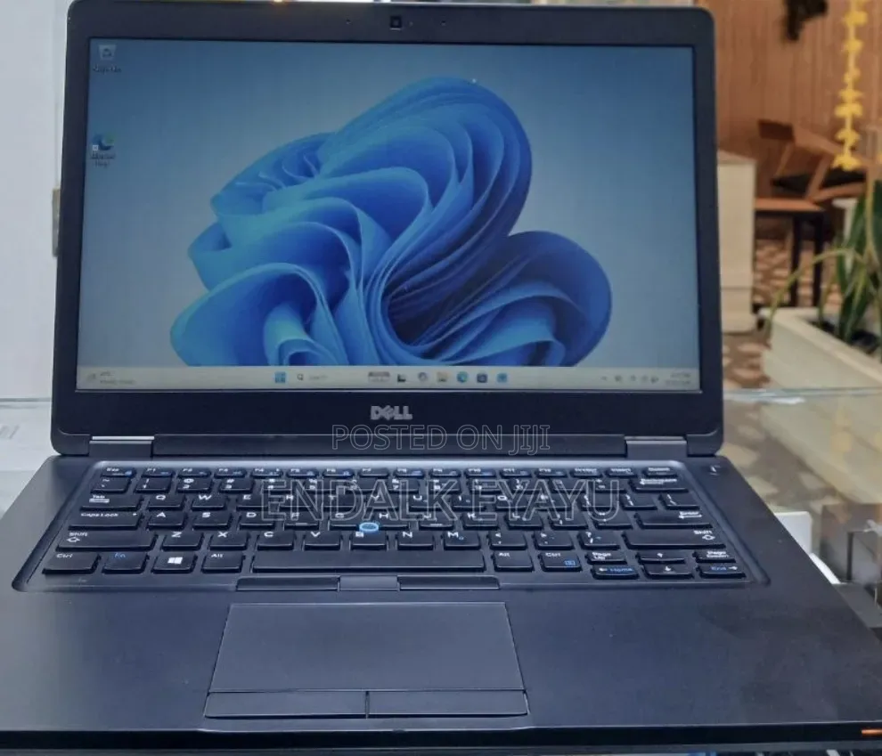 New Laptop Dell Latitude 5480 8GB Intel Core i5 SSD 256GB