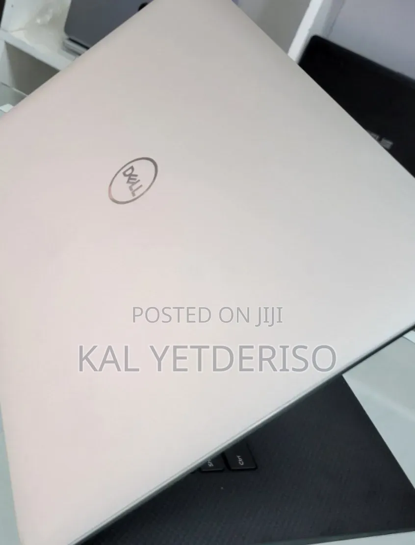 New Laptop Dell G15 5530 16GB Intel Core i7 SSD 512GB