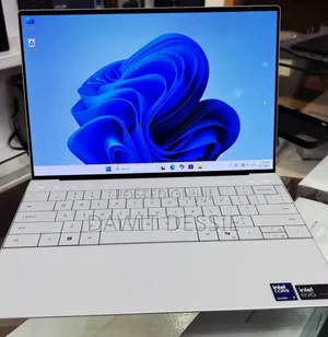 New Laptop Dell XPS 13 16GB Intel Core Ultra 7 SSD 512GB