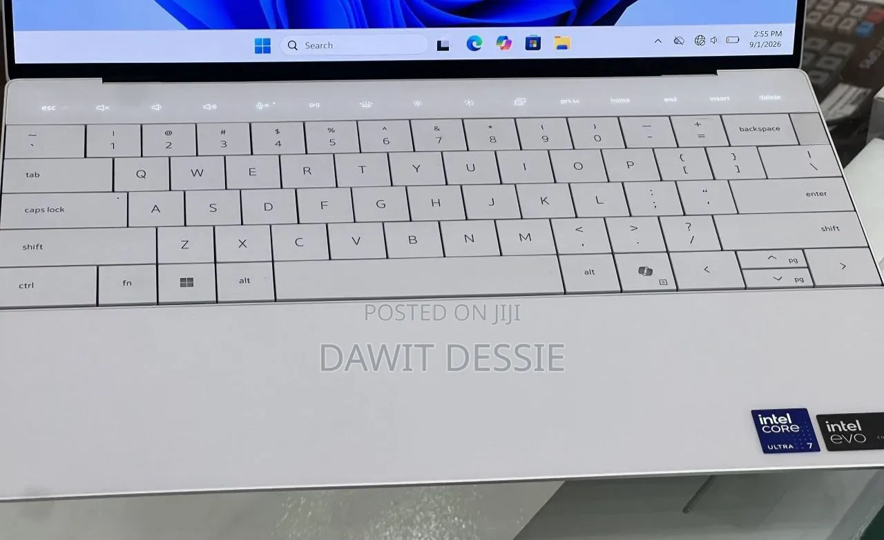 New Laptop Dell XPS 13 16GB Intel Core Ultra 7 SSD 512GB