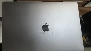 Laptop Apple MacBook Pro 2019 32GB Intel Core i9 SSD 1T