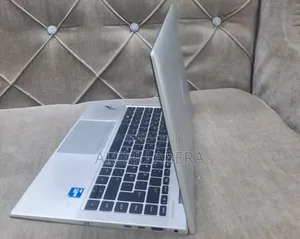 New Laptop HP EliteBook 840 G8 16GB Intel Core i5 SSD 512GB