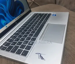 New Laptop HP EliteBook 840 G8 16GB Intel Core i5 SSD 512GB