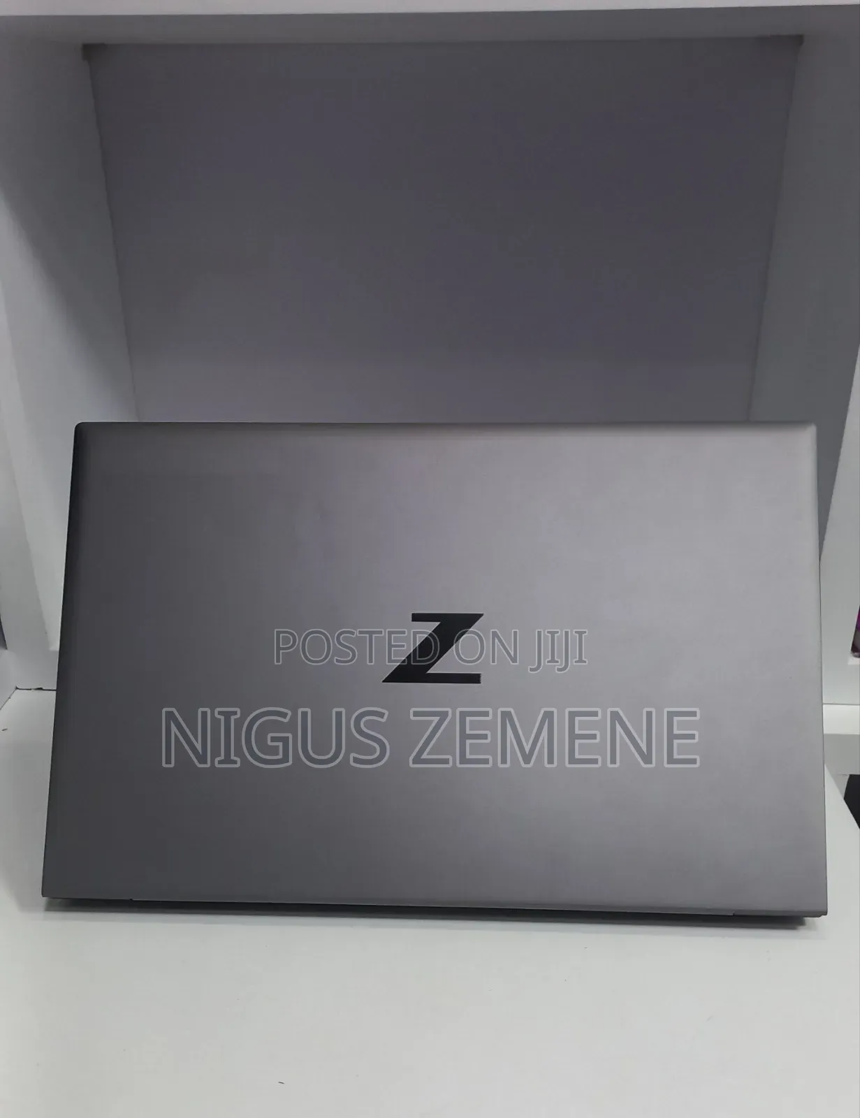 New Laptop HP ZBook Firefly G8 16GB Intel Core i7 SSD 512GB