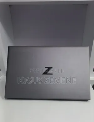 New Laptop HP ZBook Firefly G8 16GB Intel Core i7 SSD 512GB