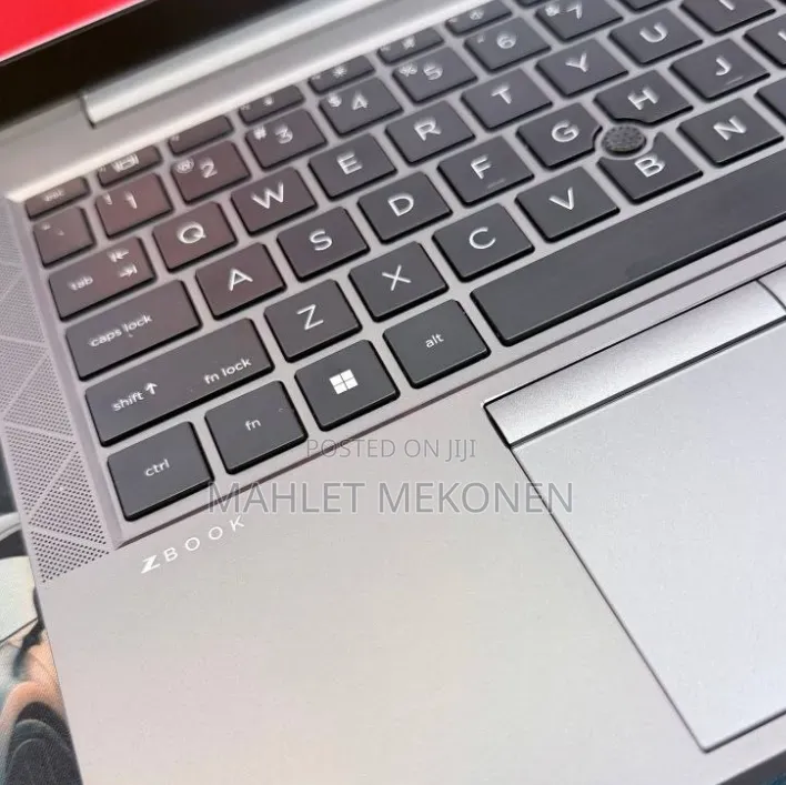 New Laptop HP ZBook 14 32GB Intel Core i9 SSD 512GB