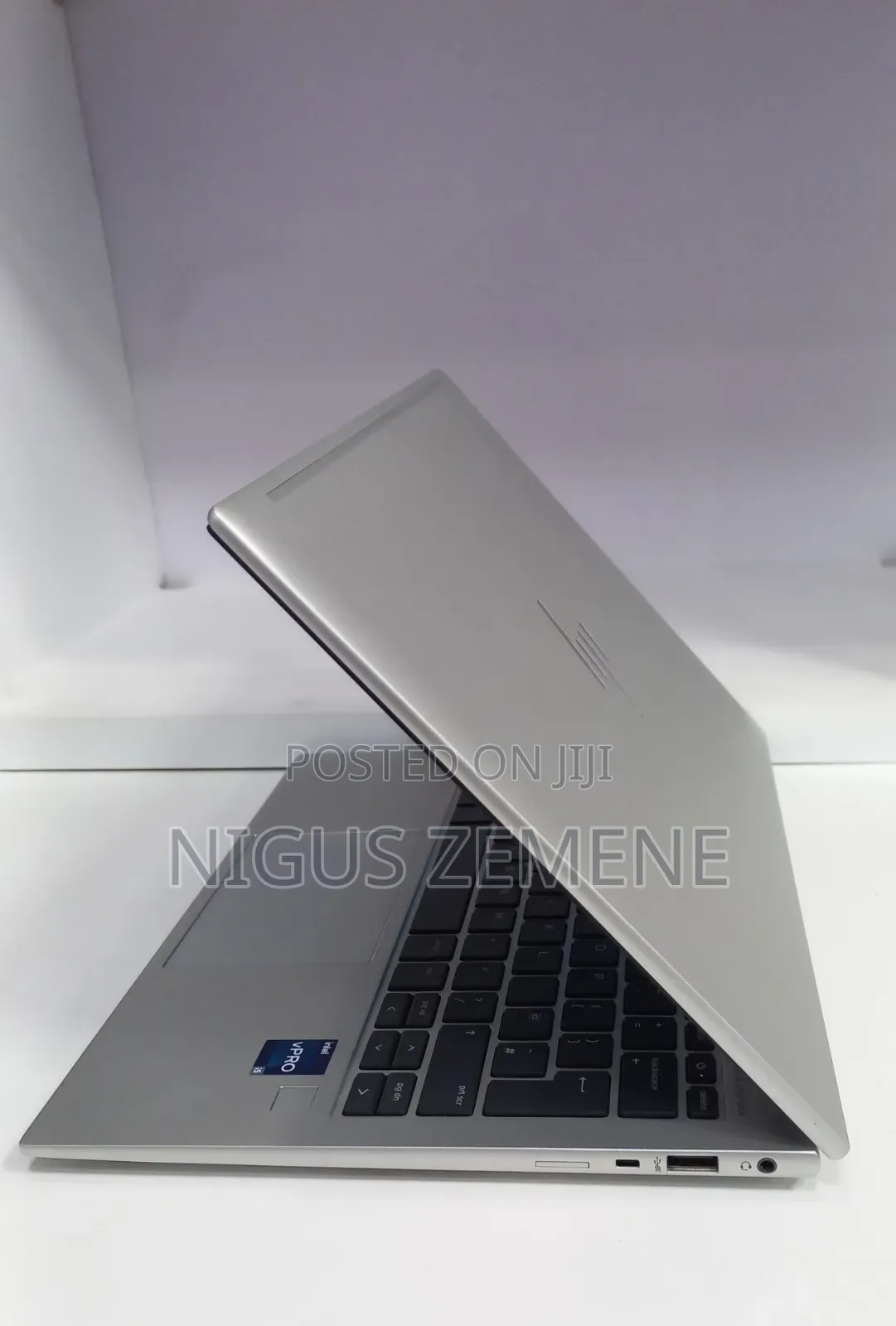New Laptop HP EliteBook 830 G9 16GB Intel Core i5 SSD 512GB