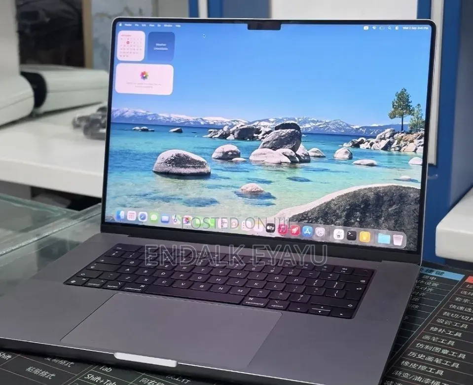 New Laptop Apple MacBook Pro 2021 M1 32GB Apple M1 Pro SSD 512GB