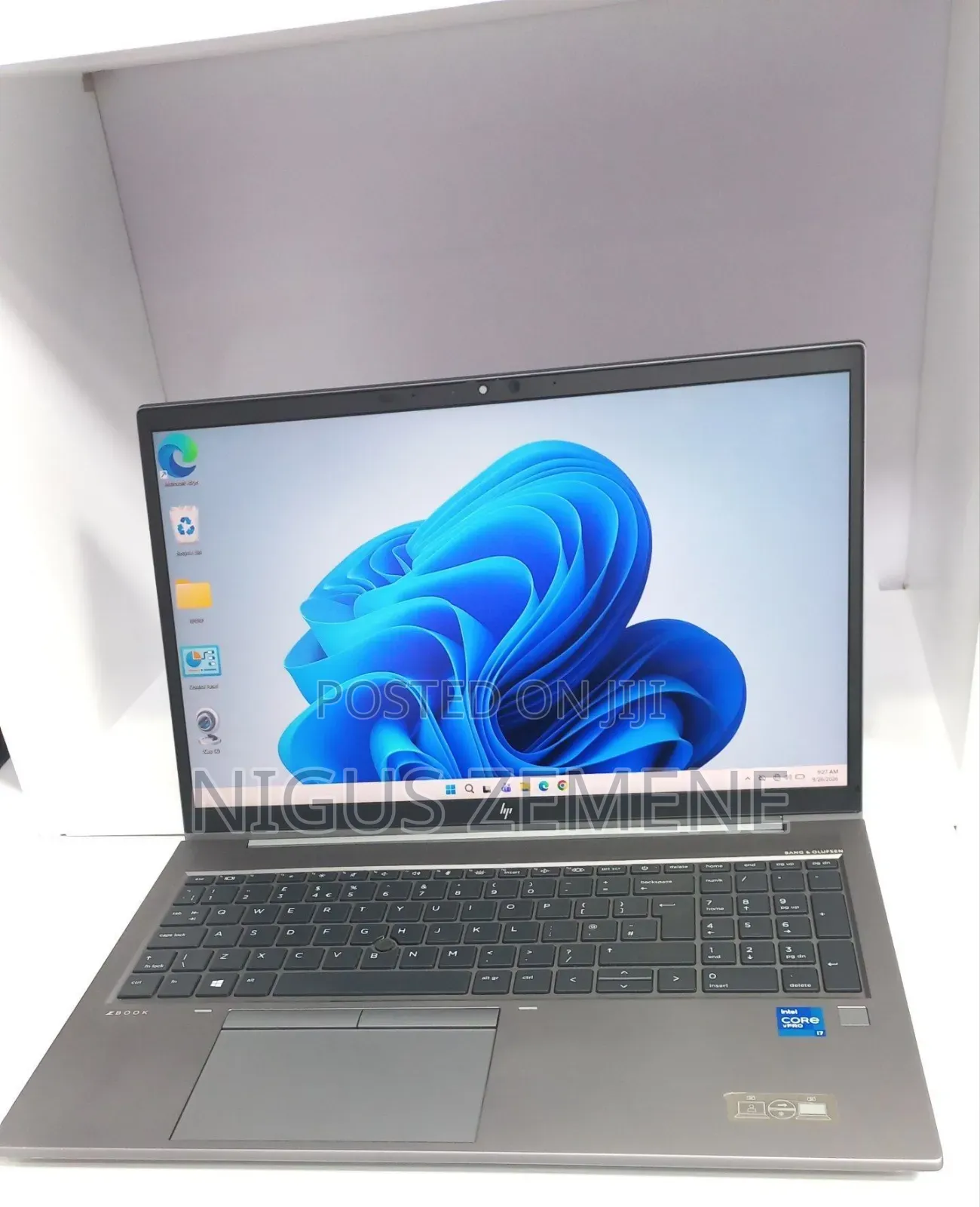 New Laptop HP EliteBook 830 G9 16GB Intel Core i5 SSD 512GB