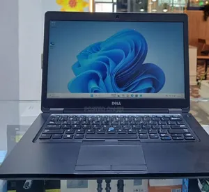 New Laptop Dell Inspiron 13 5380 8GB Intel Core i5 SSD 256GB