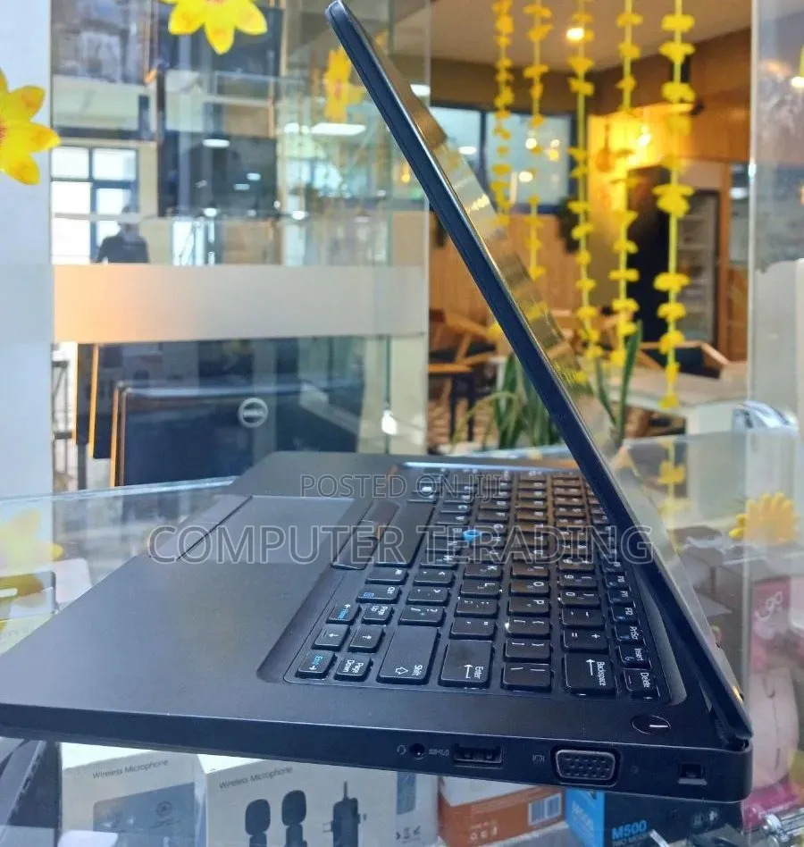 New Laptop Dell Inspiron 13 5380 8GB Intel Core i5 SSD 256GB