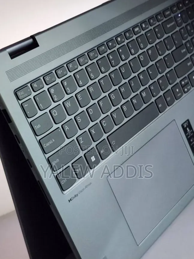 New Laptop Lenovo Yoga 7i 16GB Intel Core i7 SSD 512GB