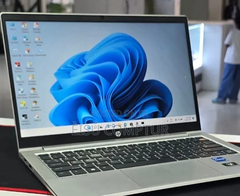New Laptop HP EliteBook 830 G9 16GB Intel Core i5 SSD 512GB