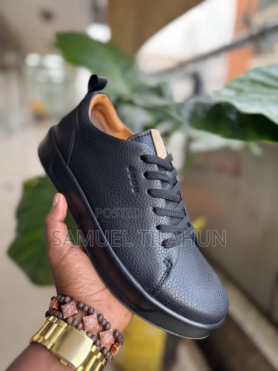 Rushine Flat Leather