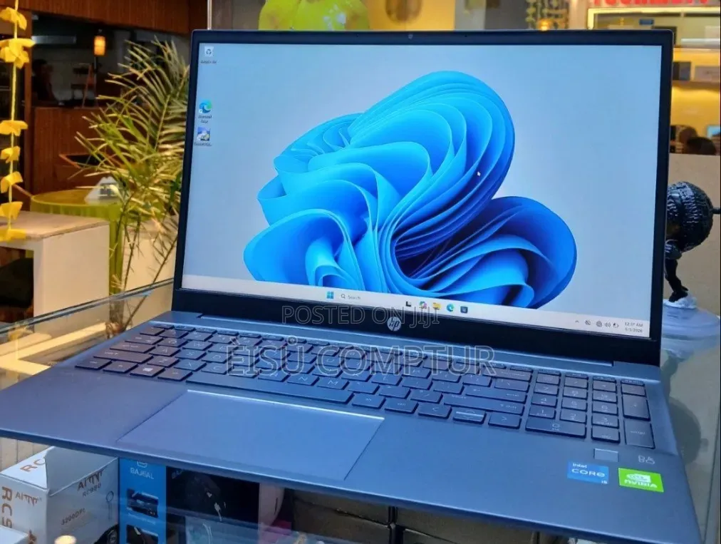 New Laptop HP Pavilion 15 16GB Intel Core i5 SSD 512GB
