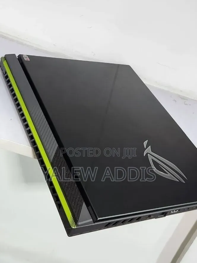 New Laptop Asus ROG Strix G16 16GB Intel Core i9 SSD 1T