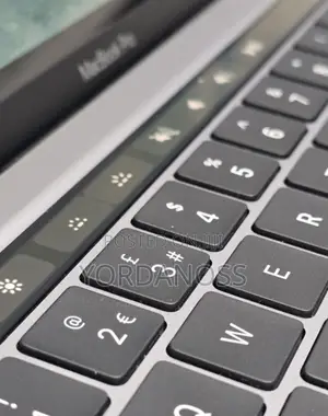 New Laptop Apple MacBook Pro 2020 M1 8GB Apple M1 Pro SSD 512GB