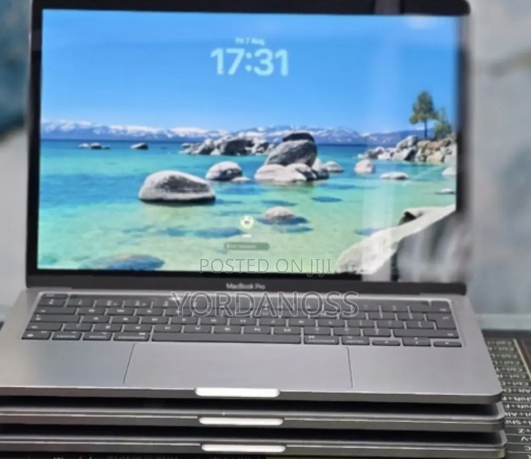 New Laptop Apple MacBook Pro 2020 M1 8GB Apple M1 Pro SSD 512GB
