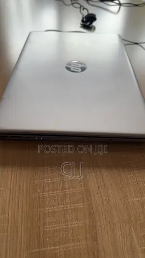 Laptop HP 15 4GB AMD HDD 1T