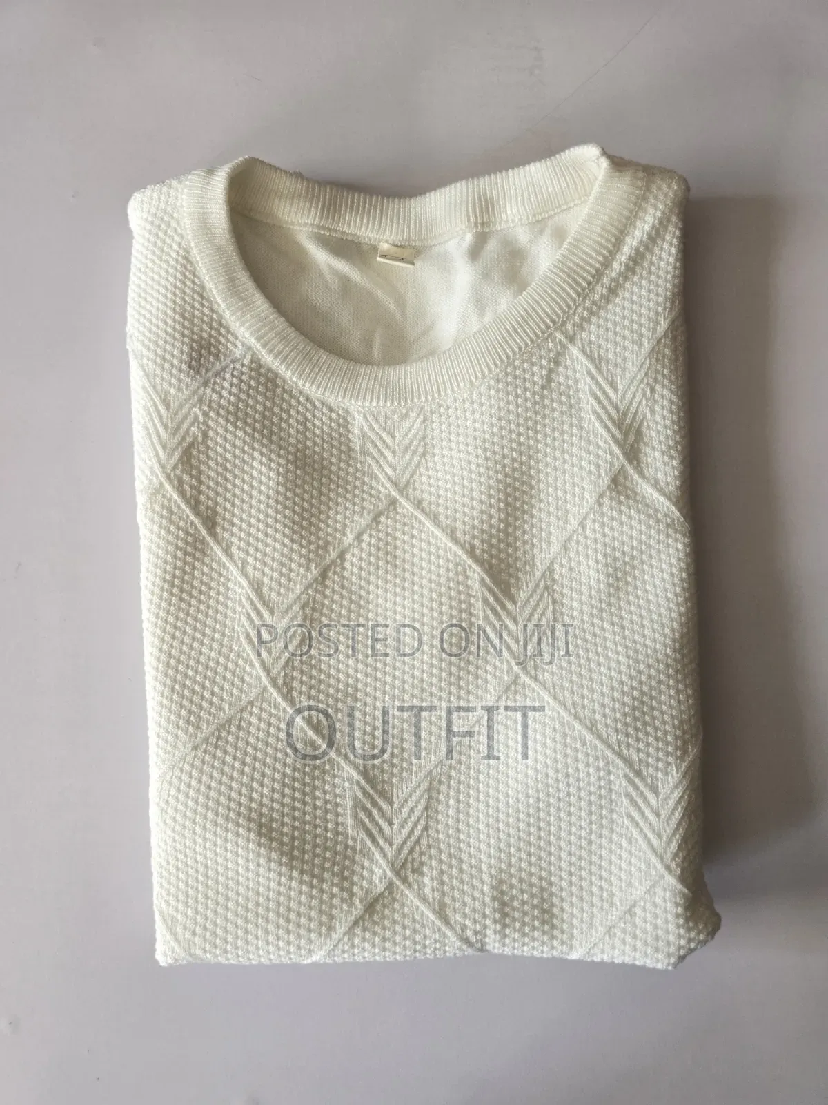 Textured Diamond Knit Short Sleeve Top