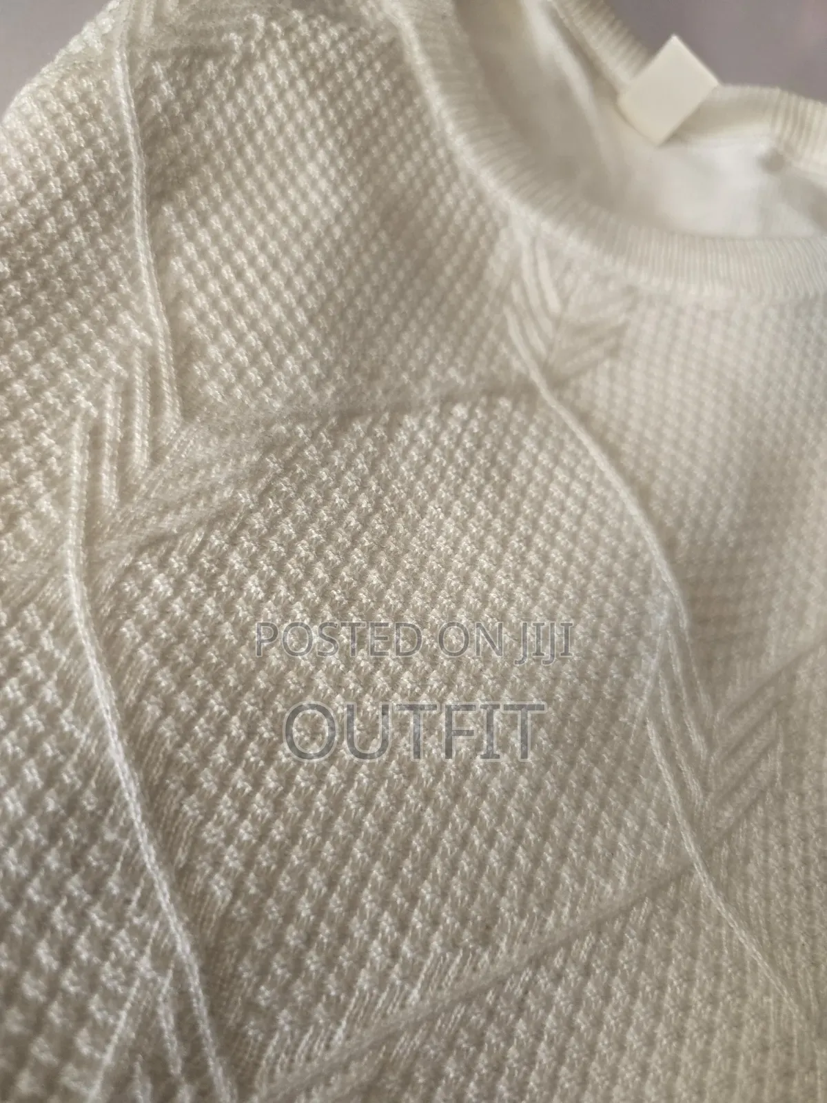 Textured Diamond Knit Short Sleeve Top