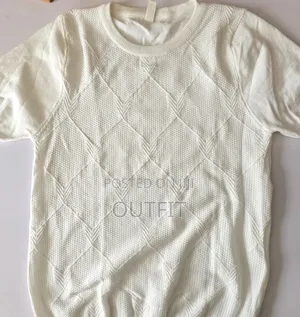 Textured Diamond Knit Short Sleeve Top