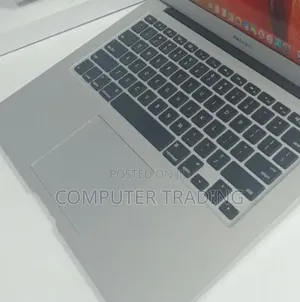 New Laptop Apple MacBook Air 2017 8GB Intel Core i5 SSD 256GB