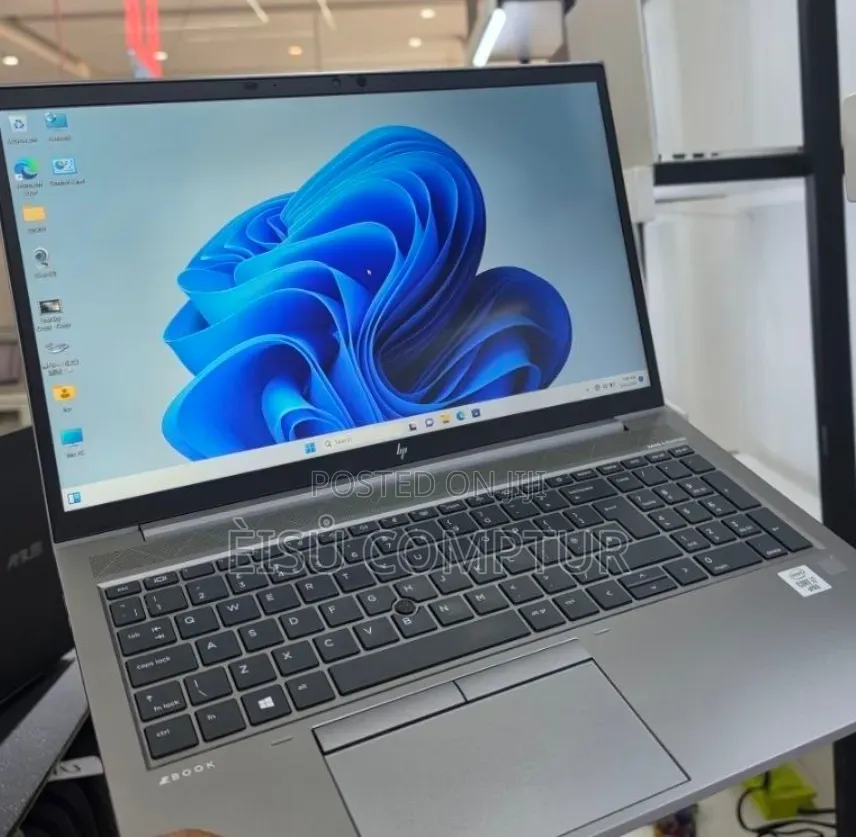 New Laptop HP ZBook Studio 16GB Intel Core i7 SSD 512GB