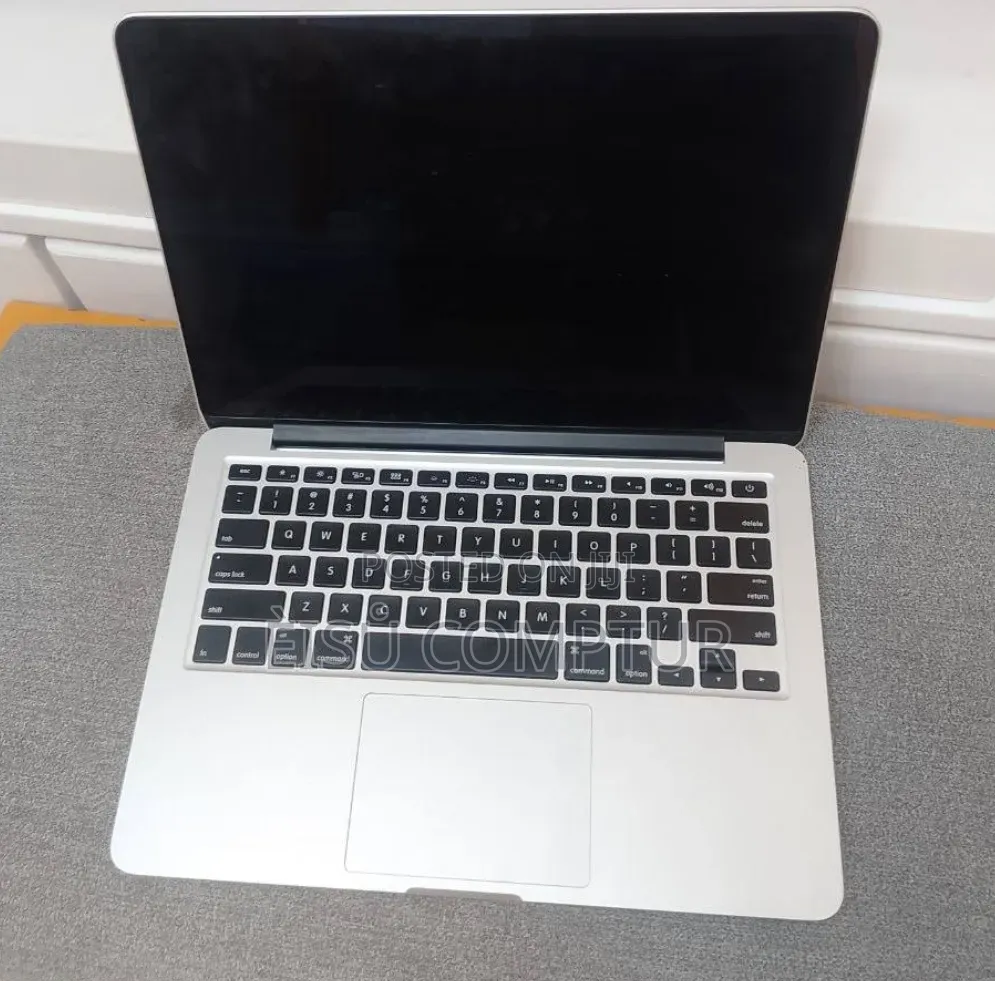 New Laptop Apple MacBook 2013 8GB Intel Core i5 SSD 256GB