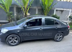 Toyota Yaris 2006 Gray