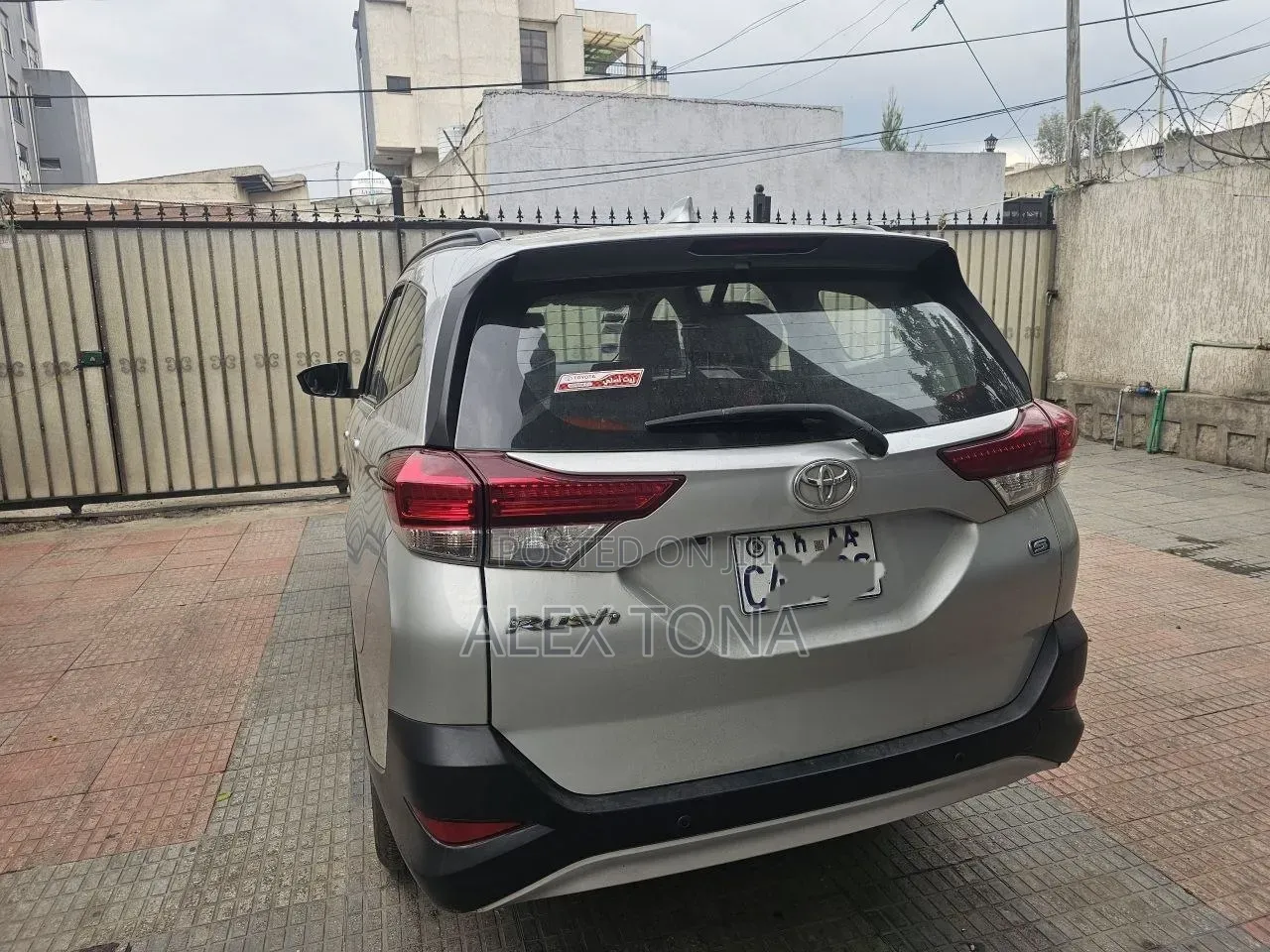 Toyota Rush 2023 Silver