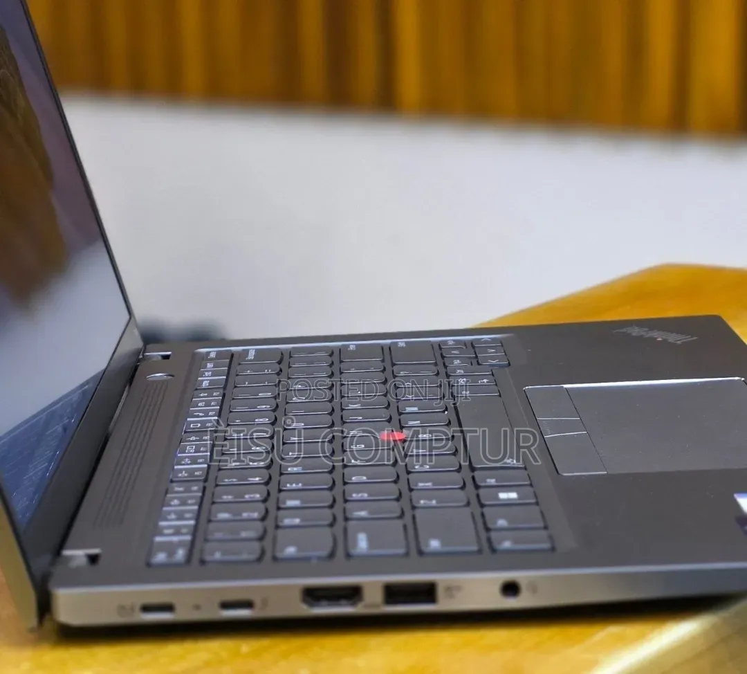 New Laptop Lenovo ThinkPad T14 G3 32GB Intel Core i7 SSD 512GB